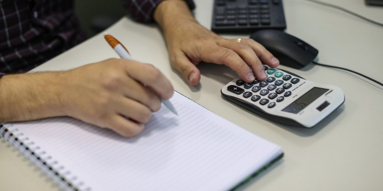 Governo abre inscrições para cursos gratuitos de capacitação Rádio