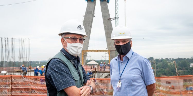 Obras estruturantes é a contribuição da Itaipu para o desenvolvimento do País, diz general Ferreira