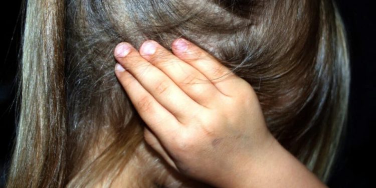 Paraná: criança de 11 anos é estuprada e torturada com arma de choque pelo próprio pai
