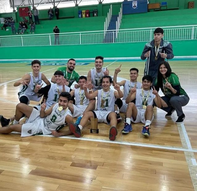 Castro encerra a final B dos 68° Jogos Escolares do Paraná campeão no  basquetebol